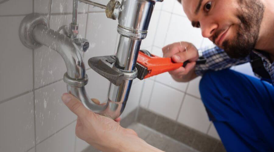 Professional same day plumber in Steens, MS